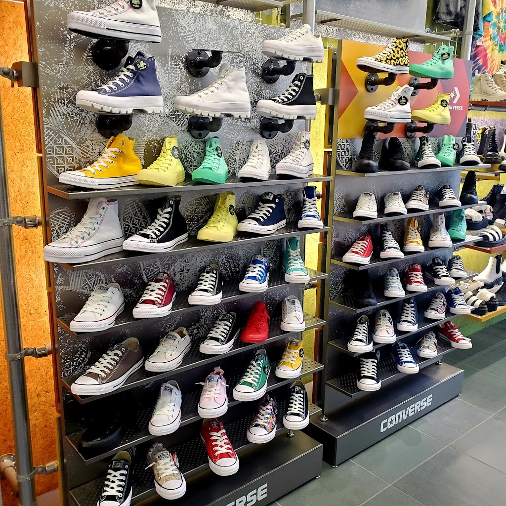 Journeys | 400 Premium Outlets Dr, Monroe, OH 45050 | Phone: (513) 217-9230