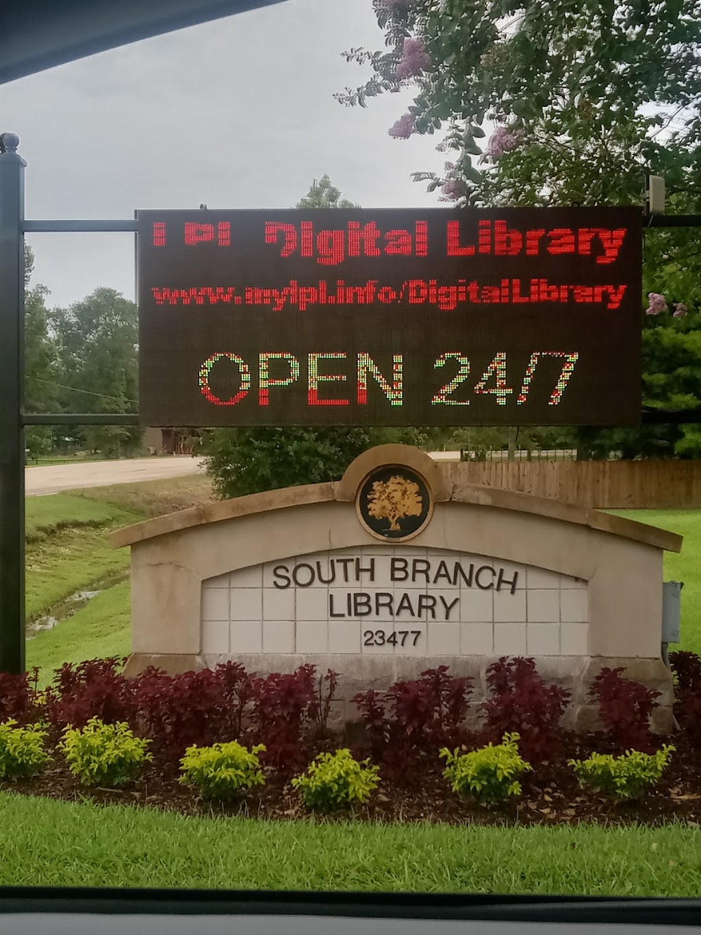 Livingston Parish Library, South Branch | 23477 LA-444, Livingston, LA 70754, USA | Phone: (225) 686-4170