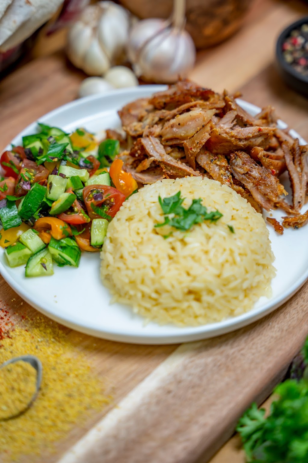 Grub Zone @ NoHo | 12515 Victory Blvd, Valley Glen, CA 91606, USA | Phone: (747) 788-4782