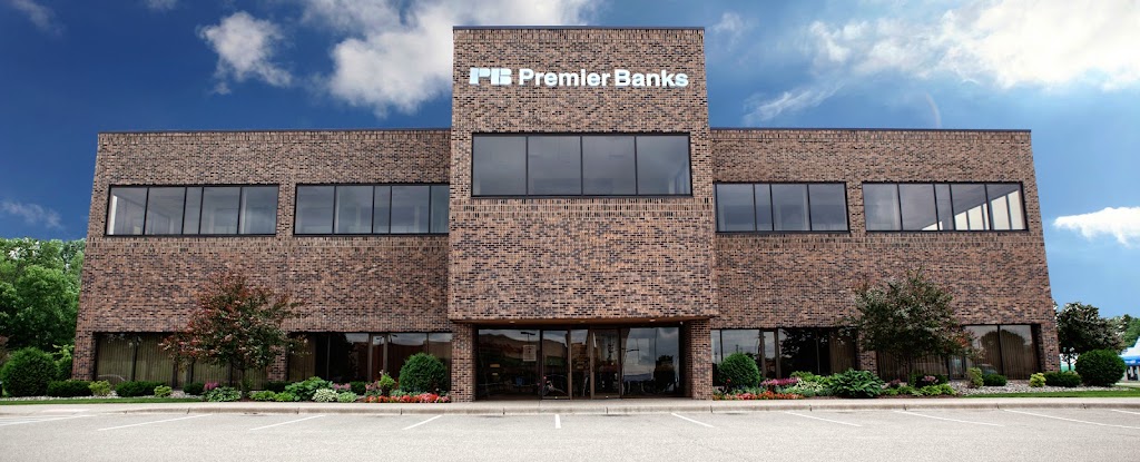 Premier Bank Maplewood | 2866 White Bear Ave N, Maplewood, MN 55109, USA | Phone: (651) 777-7700