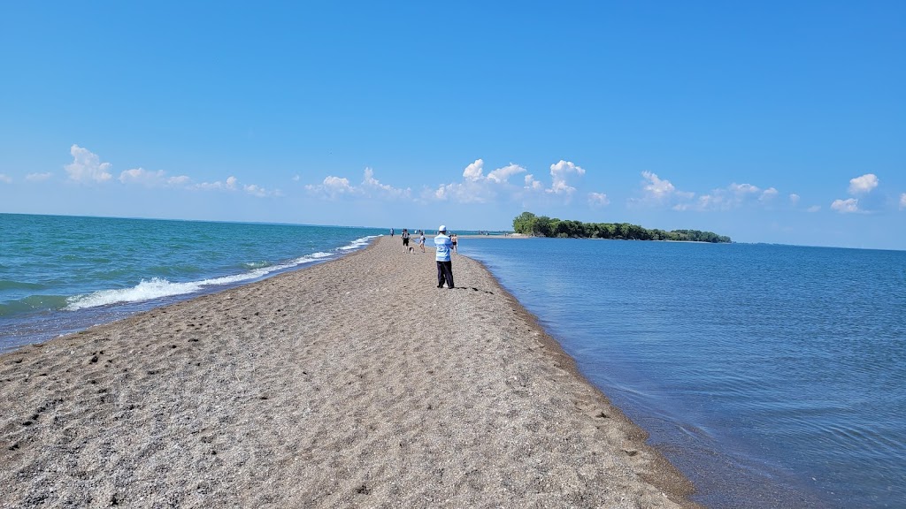 Point Pelee National Park Visitor Centre | Point Pelee Dr, Leamington, ON N0P 2P0, Canada | Phone: (519) 322-2365