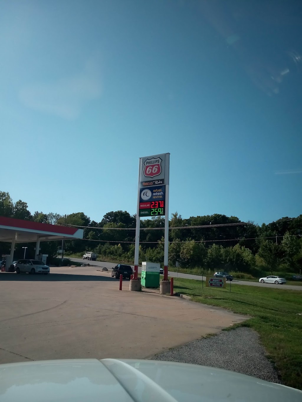 Phillips 66 | 1009 MO-79, Winfield, MO 63389, USA | Phone: (636) 668-7111