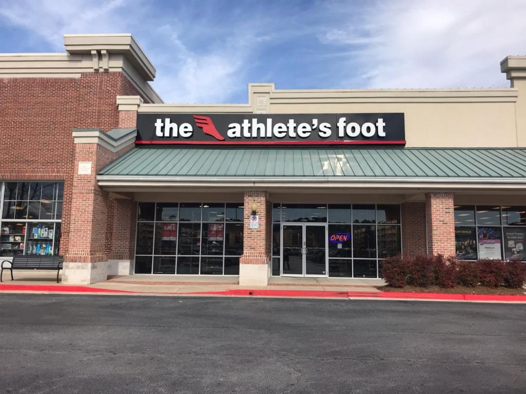 The Athletes Foot | 1596 Dogwood Dr SE, Conyers, GA 30013, USA | Phone: (678) 607-0668