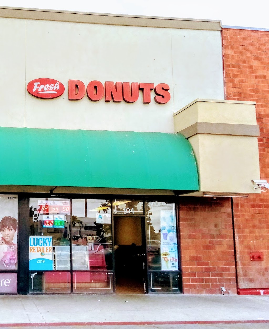 Fresh Donuts | 3220 W Century Blvd #104, Inglewood, CA 90303, USA | Phone: (310) 677-8628