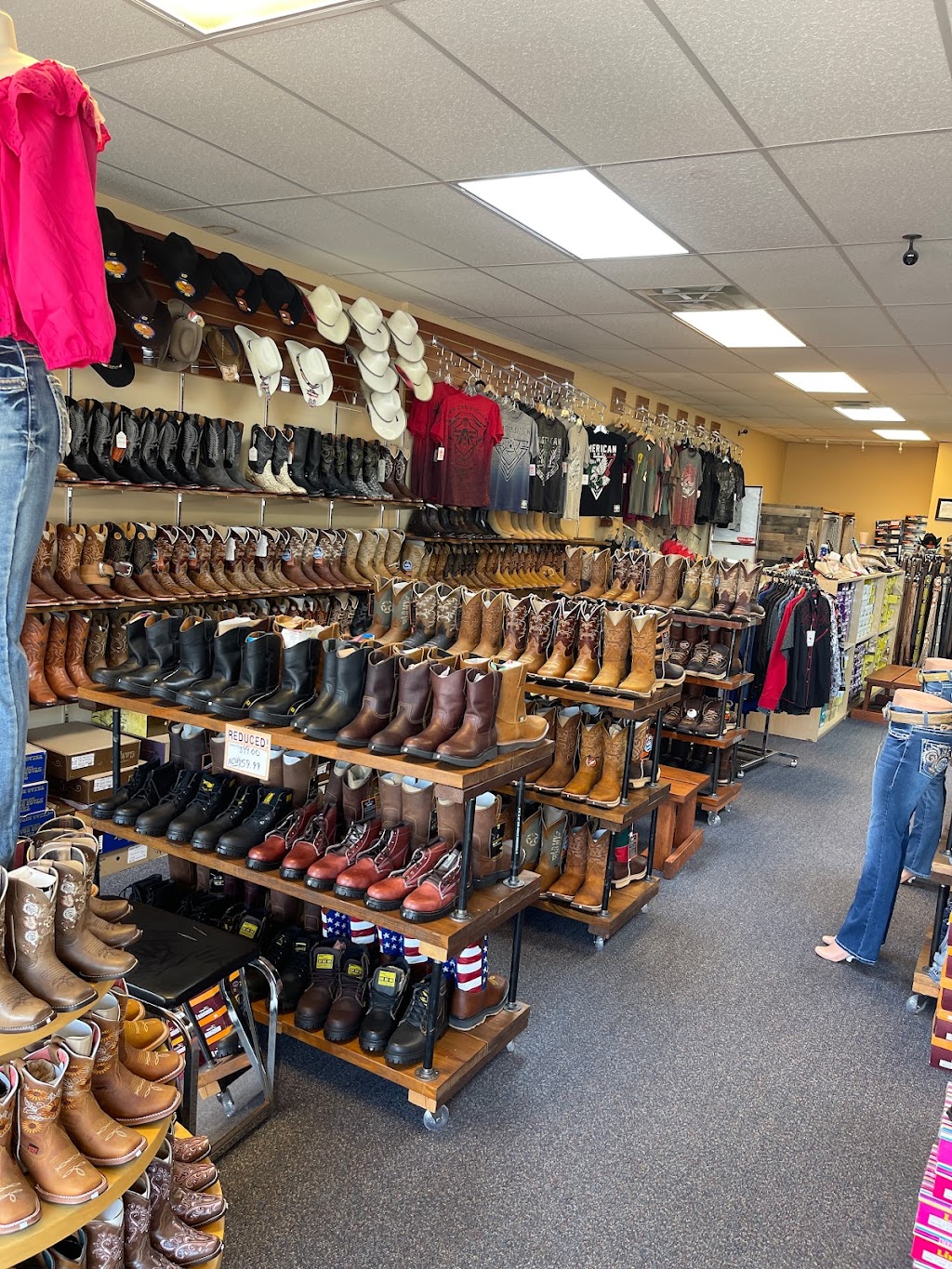 S.Padilla Work & Western Wear | 2524 Gus Thomasson Rd, Dallas, TX 75228, USA | Phone: (972) 685-6062