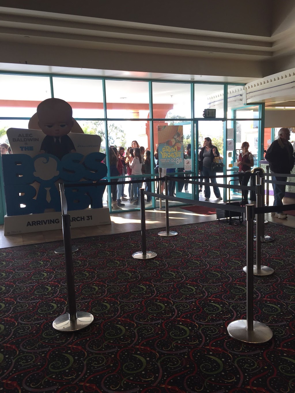 Green Valley Cinema 9 | 1125 S Green Valley Rd, Watsonville, CA 95076, USA | Phone: (831) 761-8200