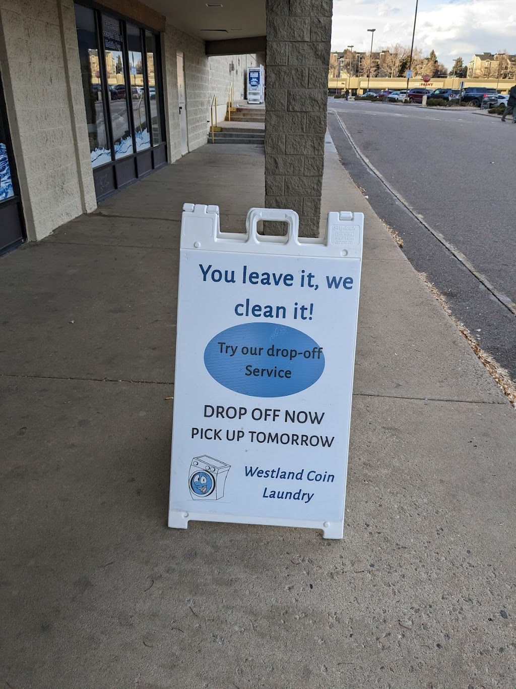 Westland Coin Laundry | 1545 Quail St #8, Lakewood, CO 80215, USA | Phone: (720) 598-5511