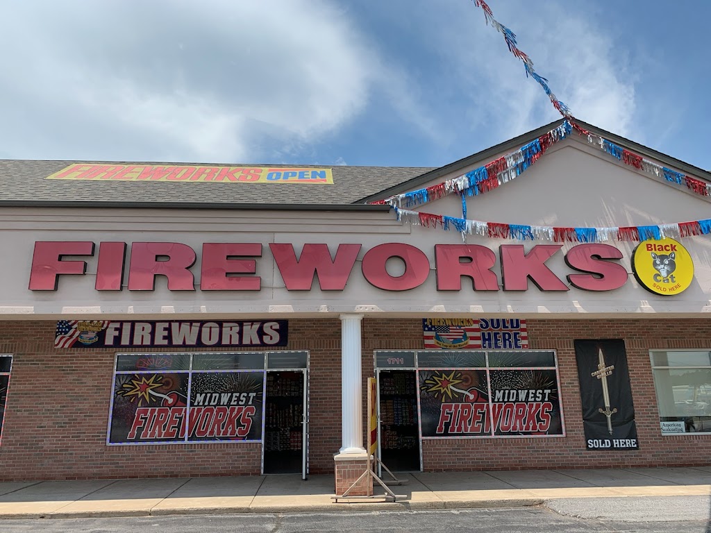 Midwest Fireworks | 1711 E 37th Ave, Hobart, IN 46342, USA | Phone: (219) 814-7005