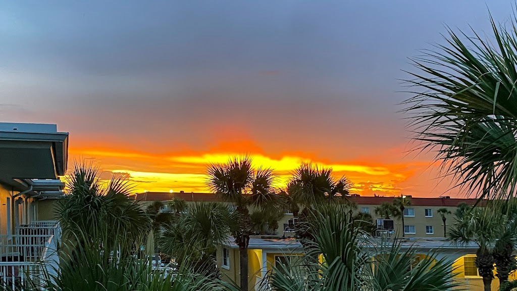 Snell Isle Apartments | 1515 Eden Isle Blvd NE, St. Petersburg, FL 33704, USA | Phone: (727) 894-4300