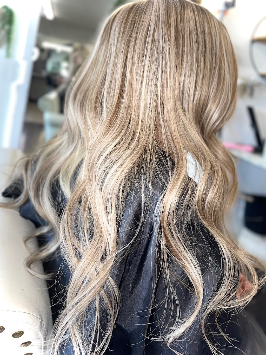 His & Her Salon, 102 State Hwy 71 STE a, Bastrop, TX 78602