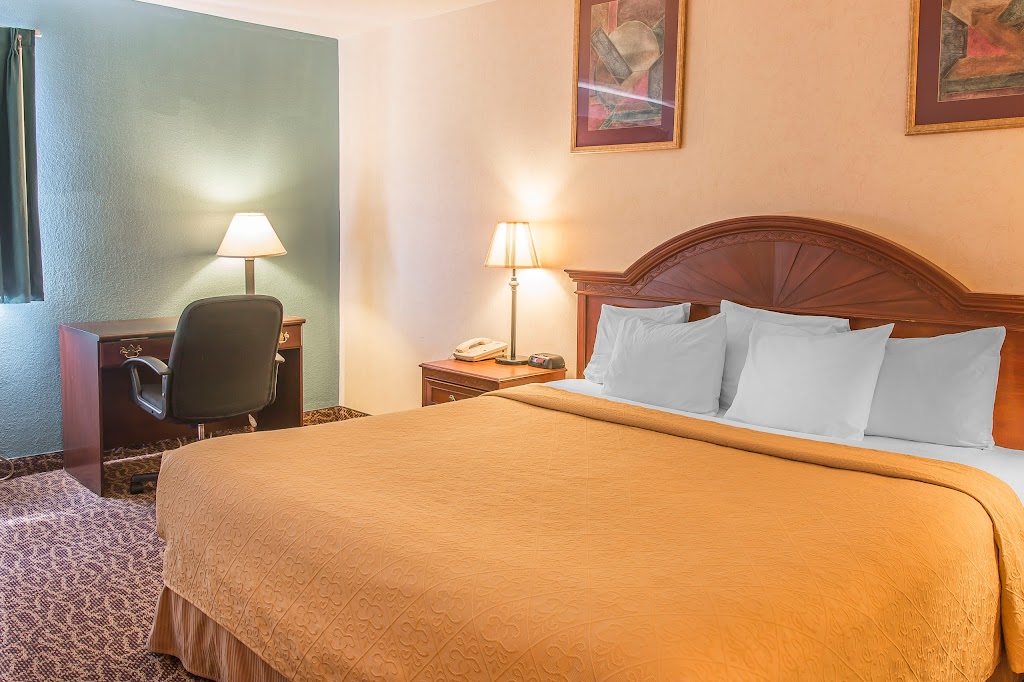 Quality Inn Alexis Rd | 445 E Alexis Rd, Toledo, OH 43612, USA | Phone: (419) 476-0170