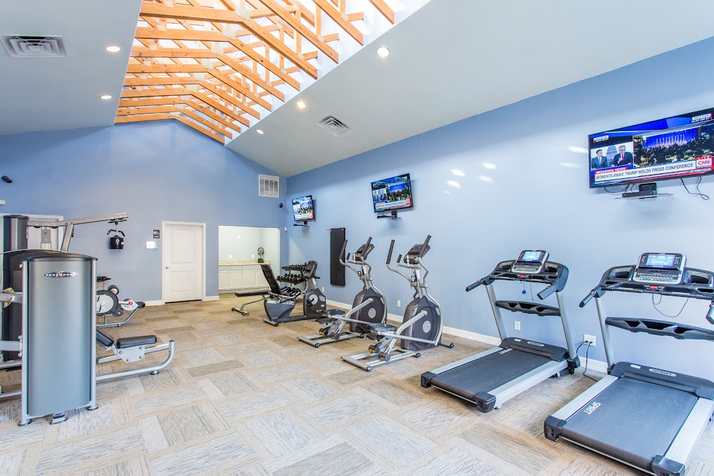 Woodhill Apartments | 1408 Teasley Ln, Denton, TX 76205, USA | Phone: (940) 565-8006