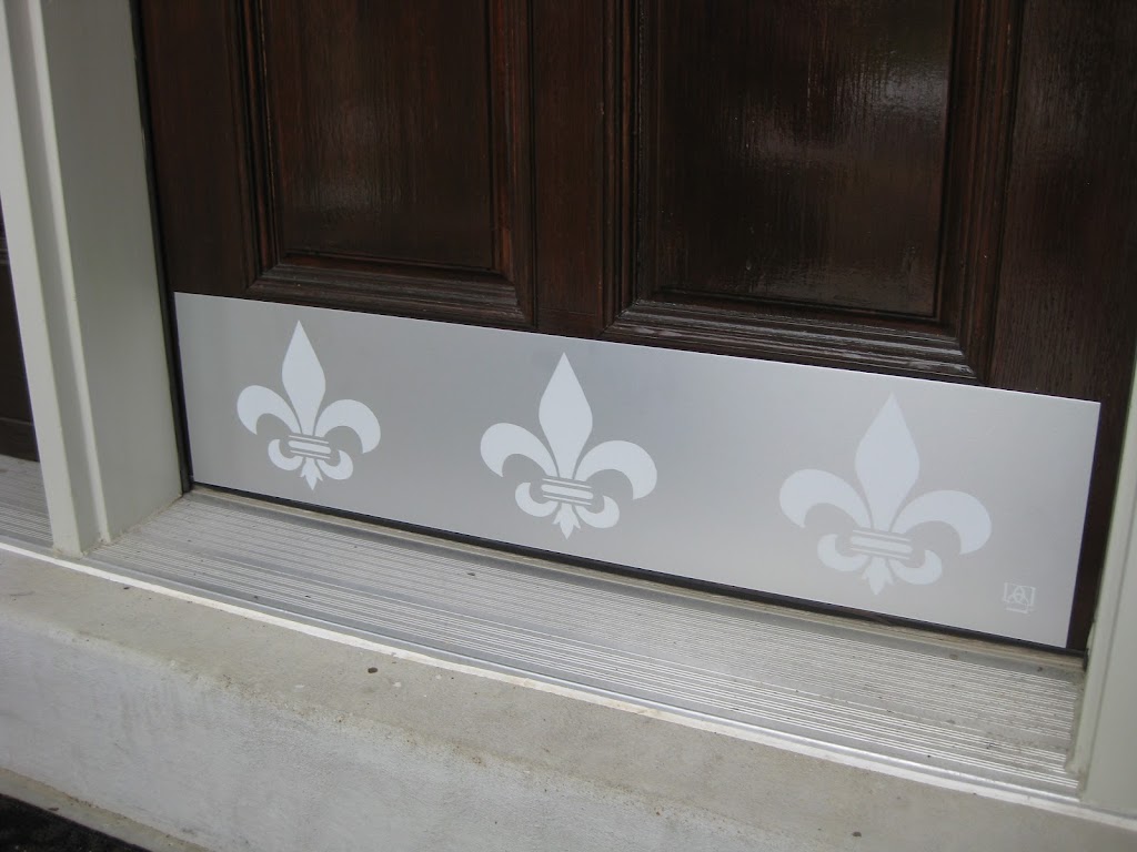 Deck the Door Decor | 613 Big Bend Rd Suite 862, Ballwin, MO 63021, USA | Phone: (844) 542-5758