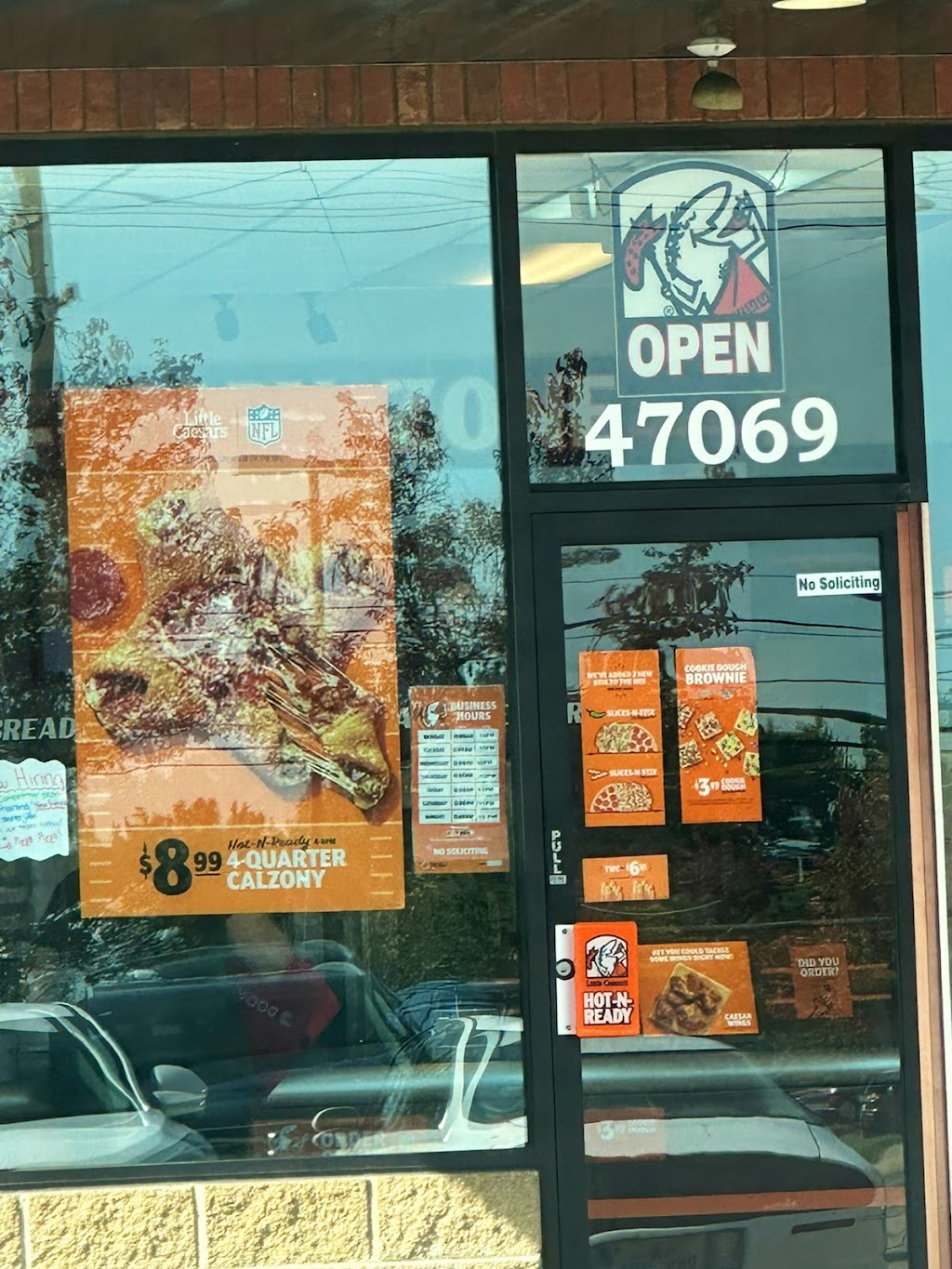 Little Caesars Pizza | 47069 Hayes Rd, Shelby Township, MI 48315, USA | Phone: (586) 532-5020