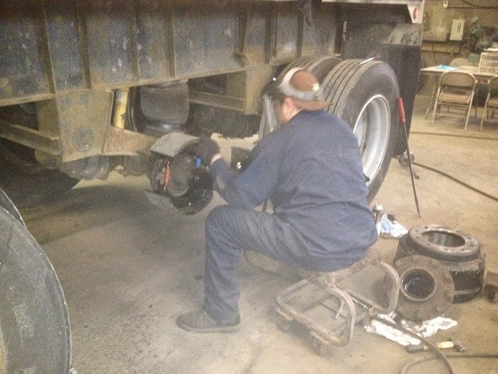 Express Trailer Services Co | 361 Fordson St, Detroit, MI 48217, USA | Phone: (313) 843-1295