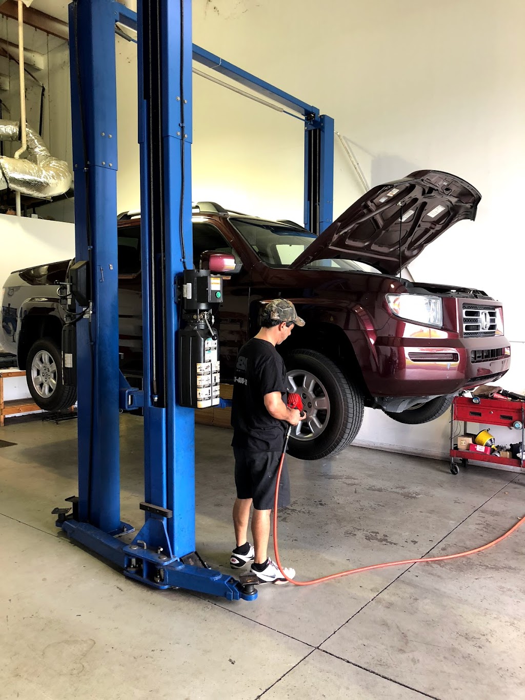 B & M Auto Repair | 144 Triple Diamond Blvd UNIT G, North Venice, FL 34275, USA | Phone: (941) 486-1427