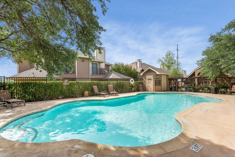 The Vineyards at Trophy Club Apartments | 1500 Plantation Oaks Dr, Trophy Club, TX 76262, USA | Phone: (817) 430-0122