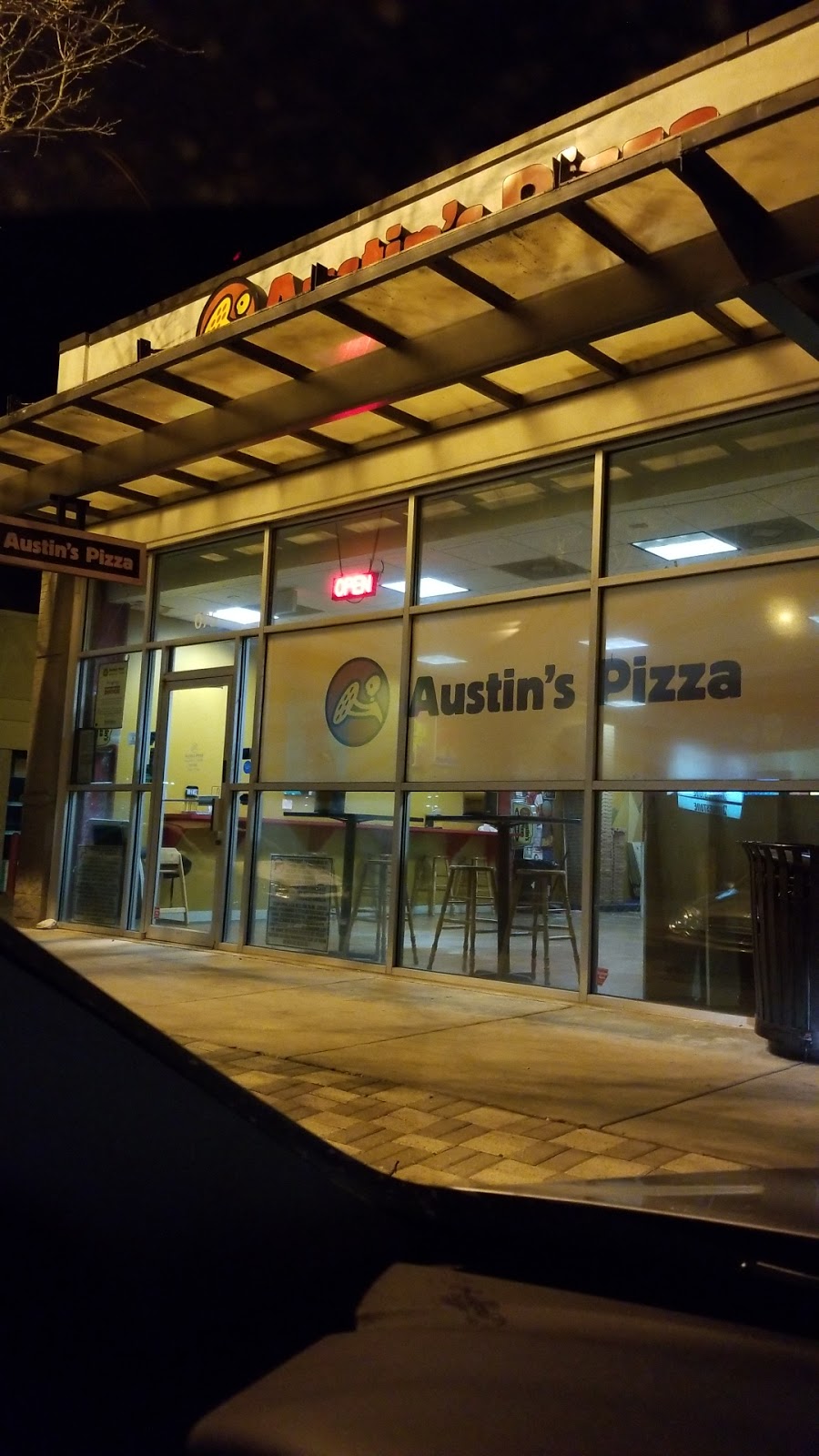 Austins Pizza William Cannon/Brodie | 3601 W William Cannon Dr, Austin, TX 78749 | Phone: (512) 717-8763