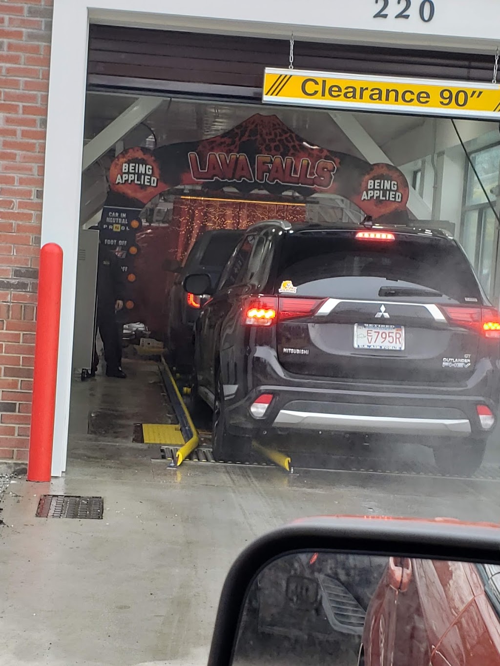 Golden Nozzle Car Wash | 220 Main St, Wilmington, MA 01887, USA | Phone: (978) 447-5731