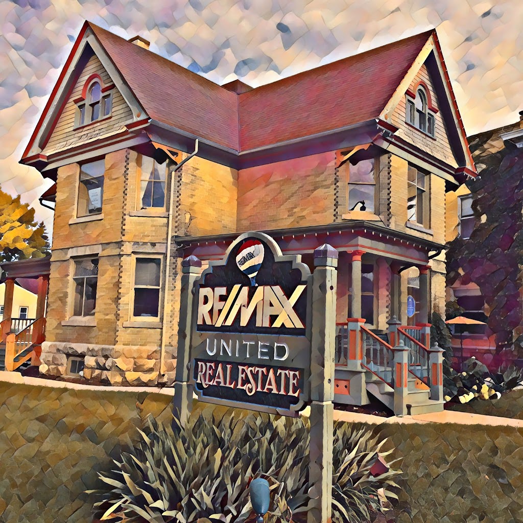 RE/MAX United - Cedarburg | W63N647 Washington Ave, Cedarburg, WI 53012, USA | Phone: (262) 375-0400