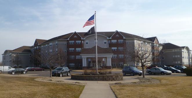 Cloverleaf Courts Senior Community | 1011 Clover Leaf Pkwy NE, Blaine, MN 55434, USA | Phone: (763) 784-0063