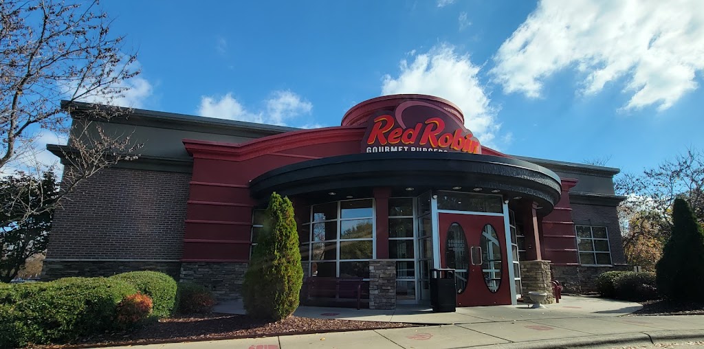 Red Robin Gourmet Burgers and Brews | 11420 Capital Blvd, Wake Forest, NC 27587, USA | Phone: (919) 562-0276