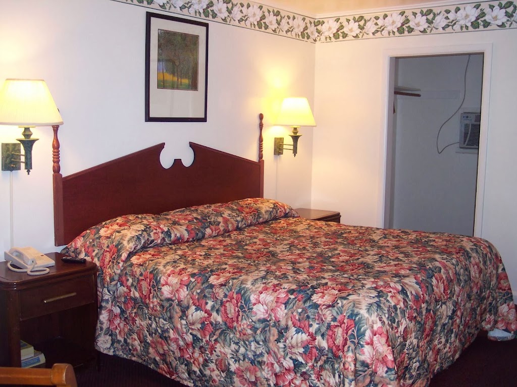 Shore Hills Motel | 2337 NJ-34, Manasquan, NJ 08736, USA | Phone: (732) 528-8070