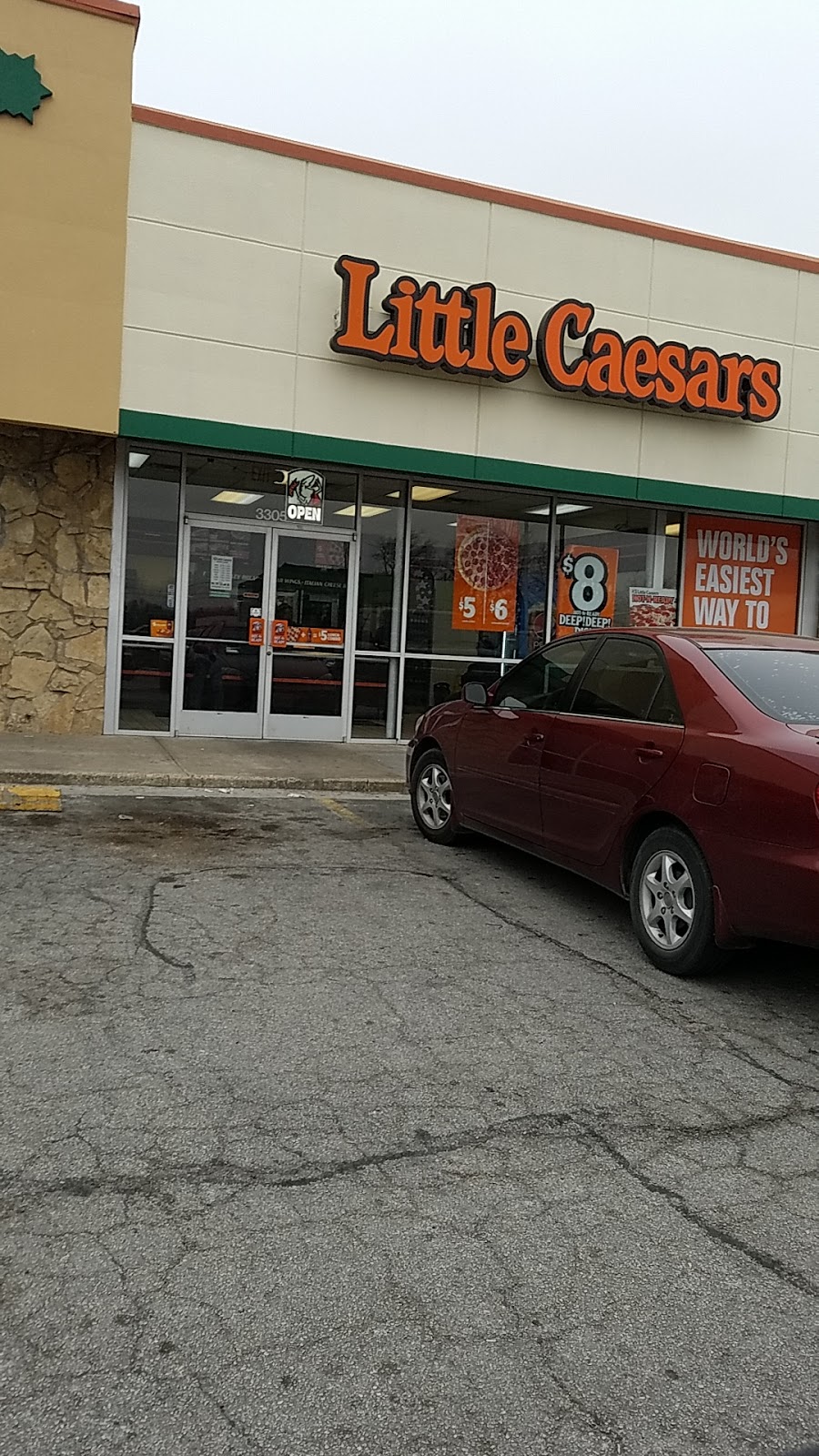 Little Caesars Pizza | 3305B N Main St, Fort Worth, TX 76106, USA | Phone: (817) 625-4600