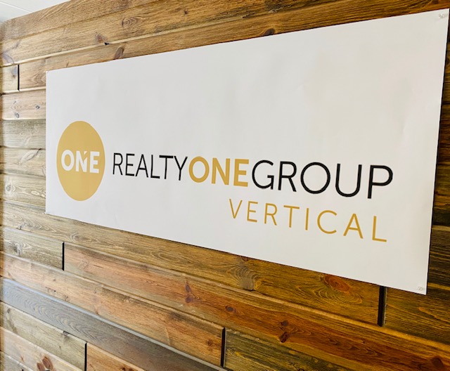 Realty ONE Group Vertical | 4600 W 77th St STE 100, Edina, MN 55435 | Phone: (952) 988-8488