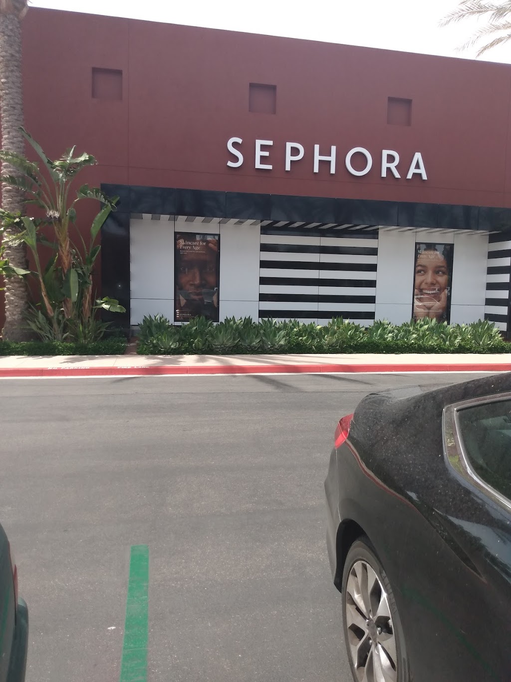 SEPHORA | 2999 El Camino Real, Tustin, CA 92782, USA | Phone: (714) 669-7746