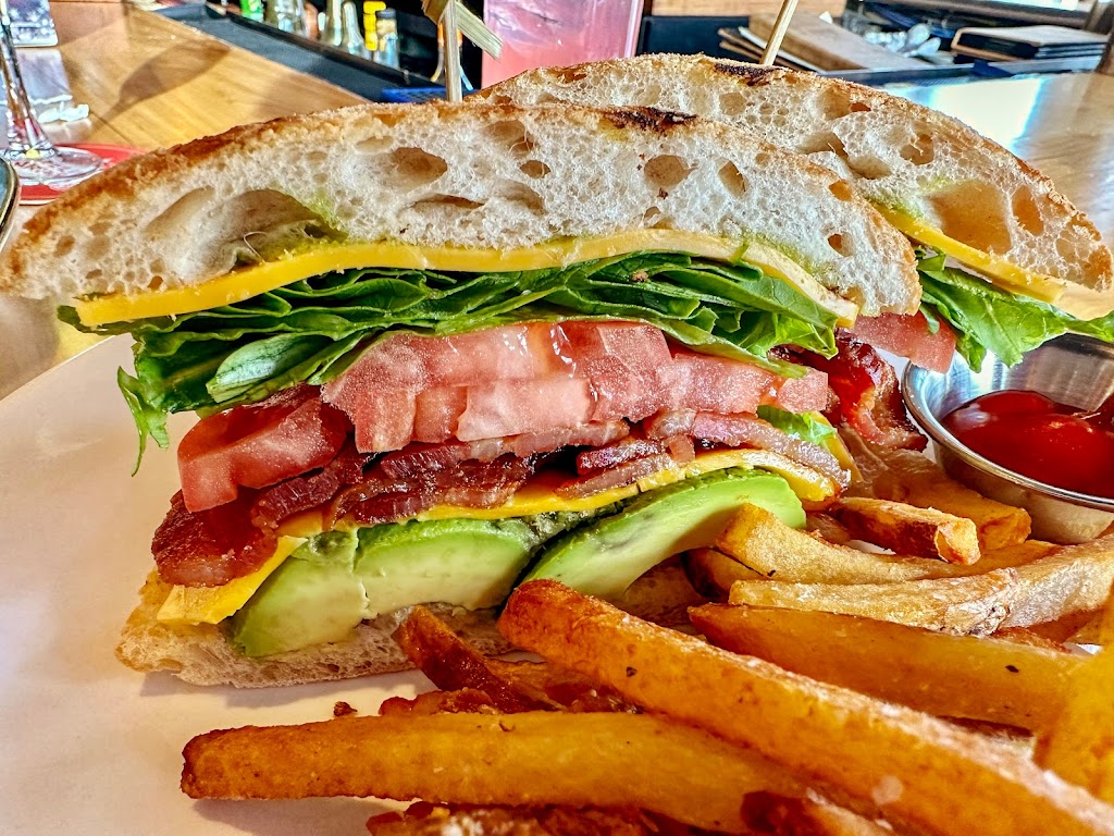 B2 Bistro + Bar | 230 Washington Pl, North Brunswick Township, NJ 08902, USA | Phone: (732) 297-3803