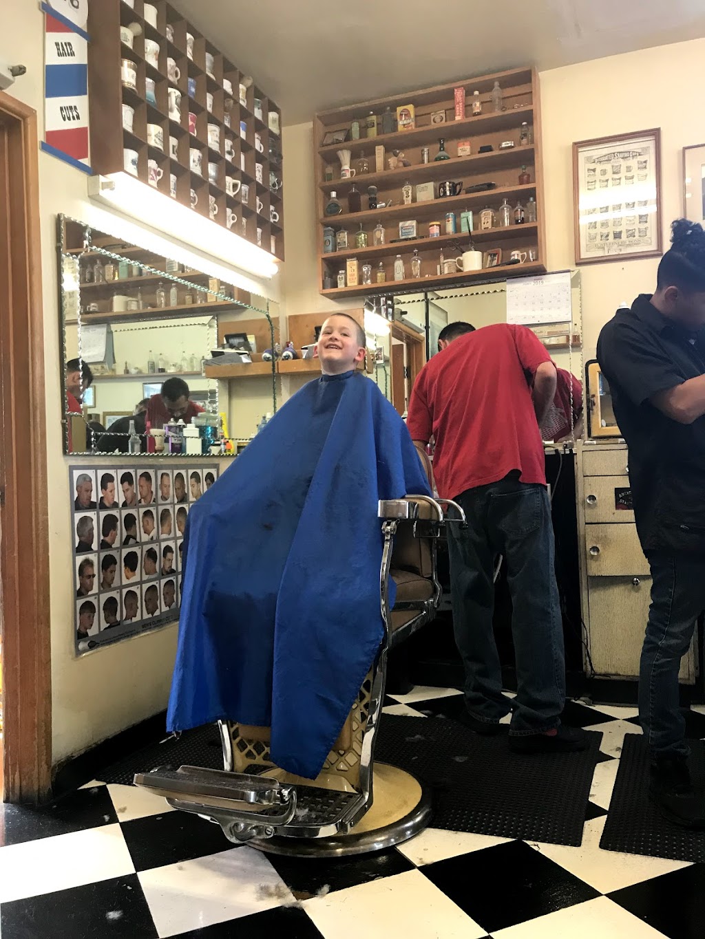 Bel View Barber Shop | 4008 N 24th St, Phoenix, AZ 85016, USA | Phone: (602) 727-2582