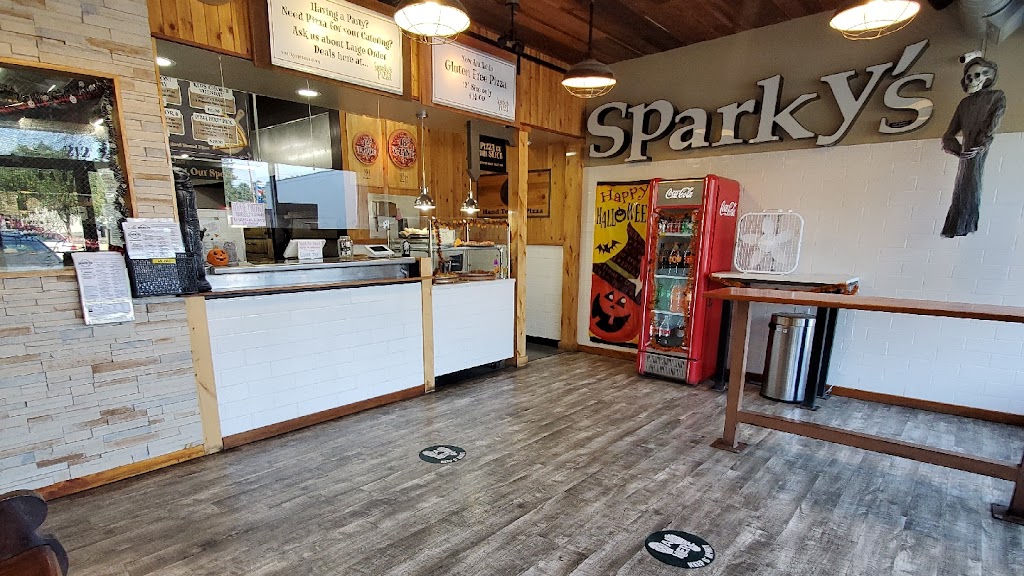 Sparkys Pizza: Estacada | 212 SE, OR-224, Estacada, OR 97023, USA | Phone: (503) 630-5522