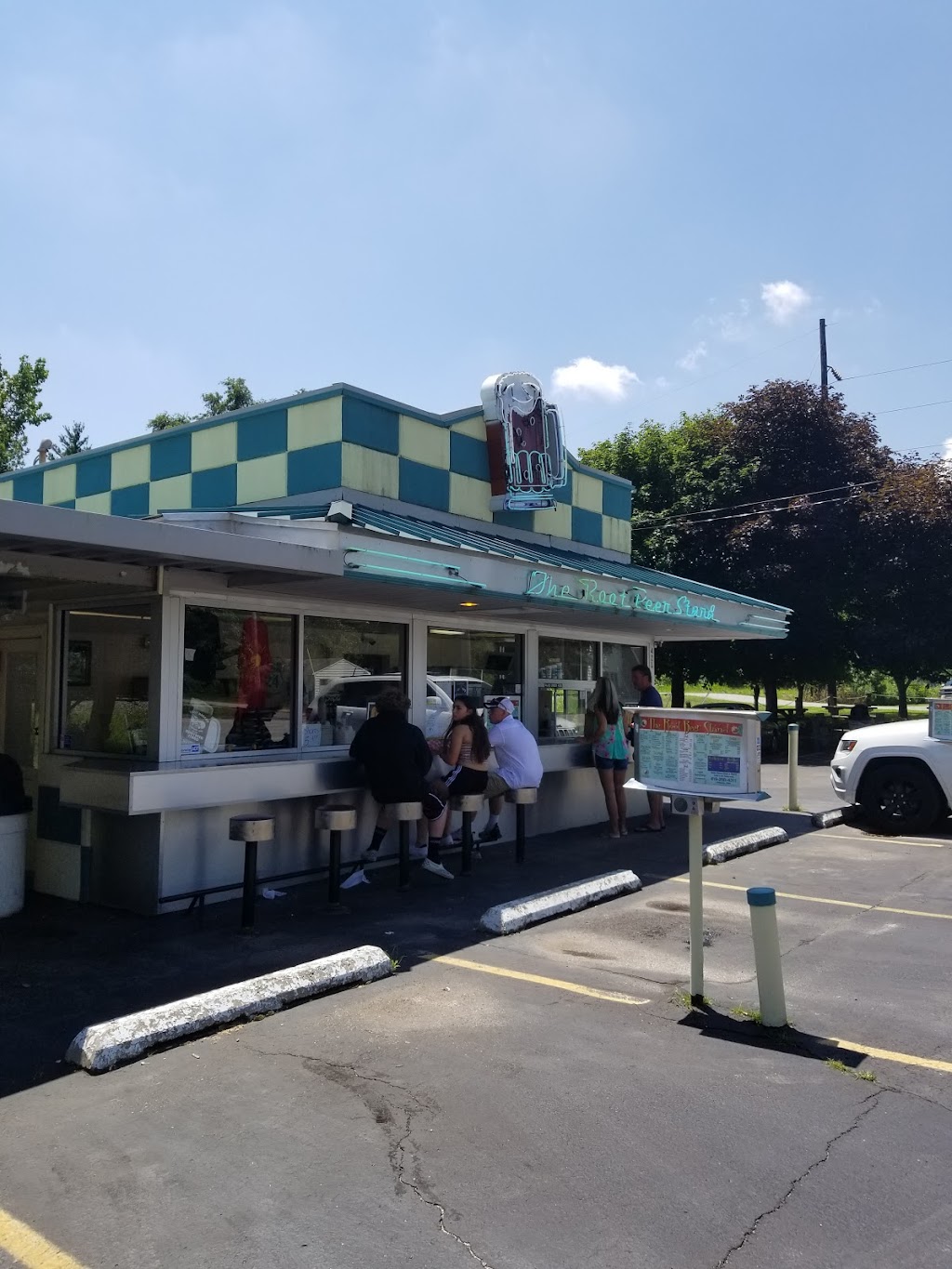 The Root Beer Stand | 421 W River St, Antwerp, OH 45813, USA | Phone: (419) 258-4311