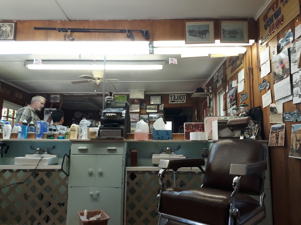 Flannerys Barber Shop | 2215 N Pontiac Trail, Commerce Charter Twp, MI 48390, USA | Phone: (248) 892-8695