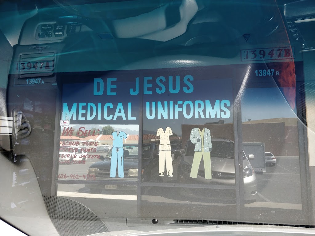 De Jesus Medical Uniforms | 13947 Amar Rd, Bassett, CA 91746, USA | Phone: (626) 962-4555