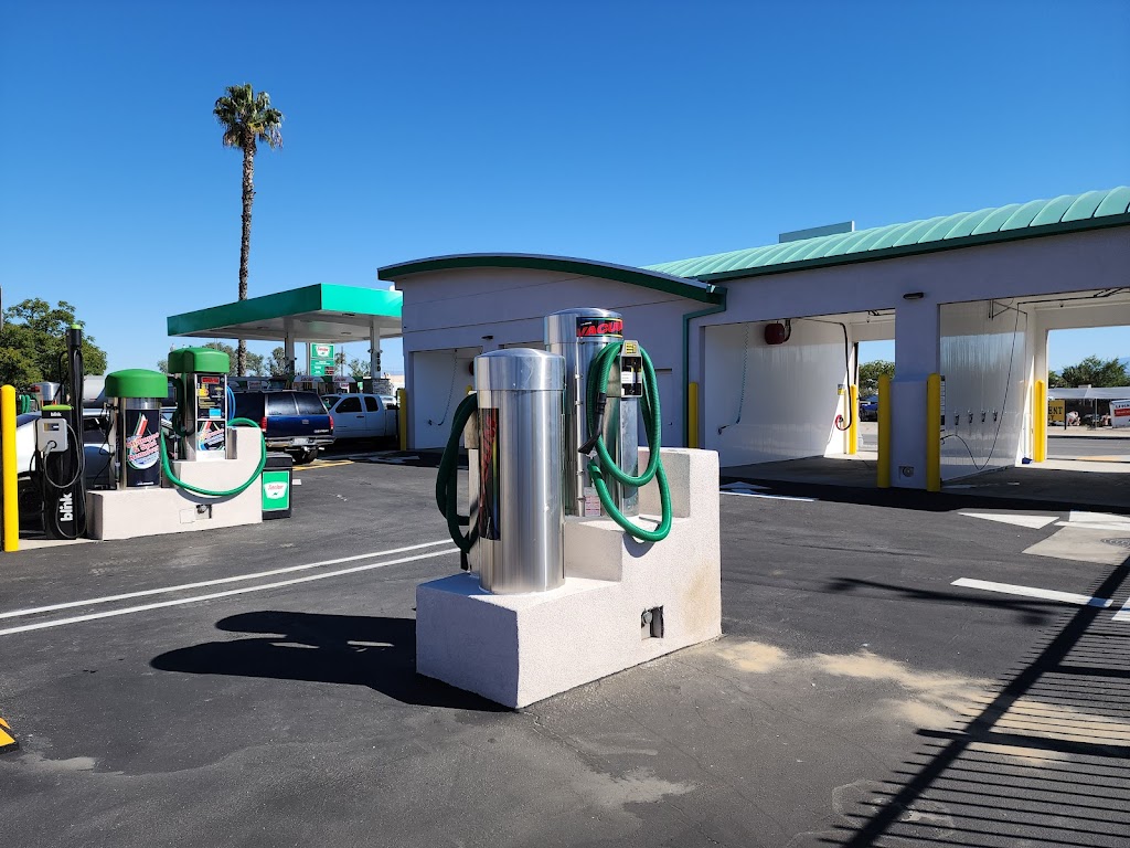 Dino carwash | 216 S Perris Blvd, Perris, CA 92570, USA | Phone: (951) 657-9127