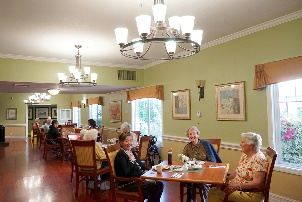 Hollybrook Senior Living | 2025 N Bush St, Santa Ana, CA 92706, USA | Phone: (714) 541-3357