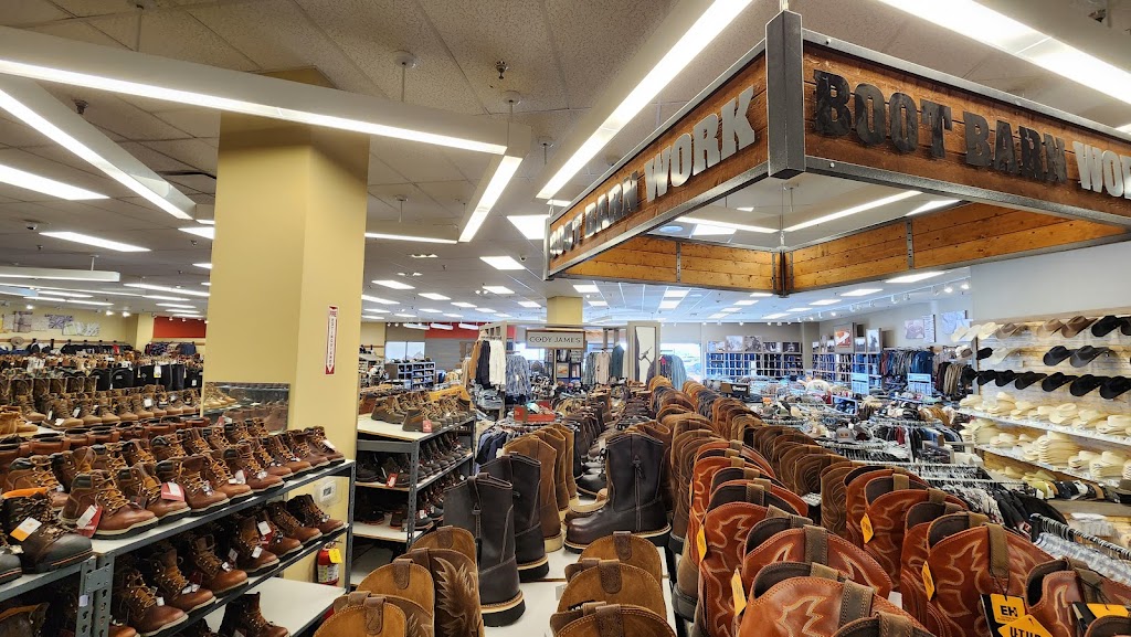 Boot Barn | 2225 Plaza Pkwy, Modesto, CA 95350, USA | Phone: (209) 523-5391