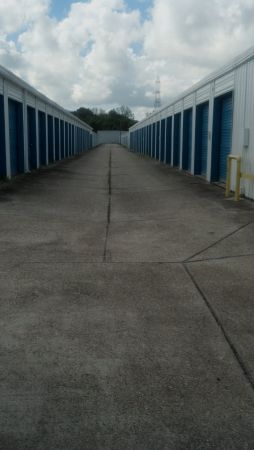Laplace Self Storage | 2217 W Airline Hwy, Laplace, LA 70068, USA | Phone: (985) 652-7606