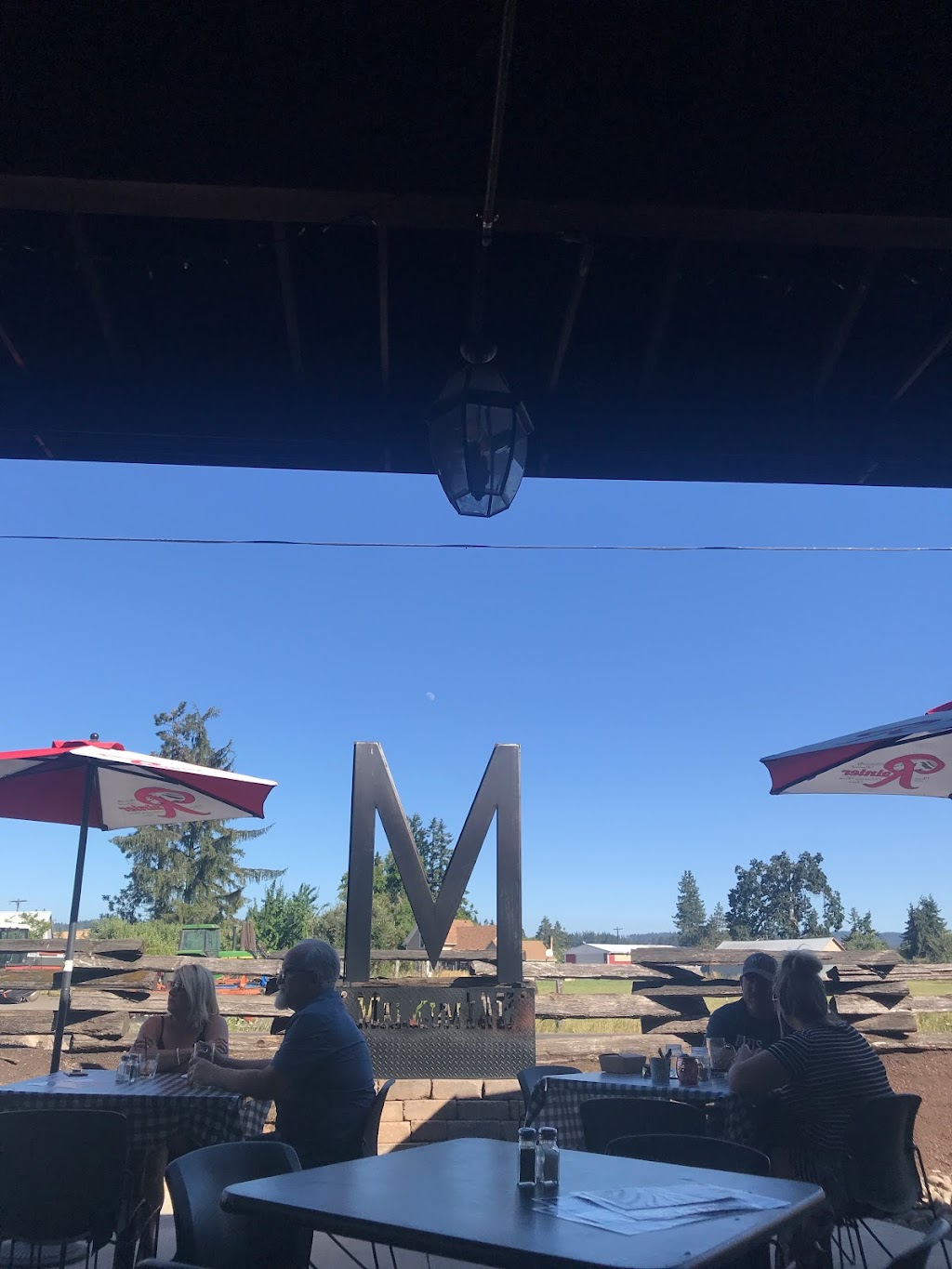 Markum Inn in 36903 OR213, Mt Angel, OR 97362, USA