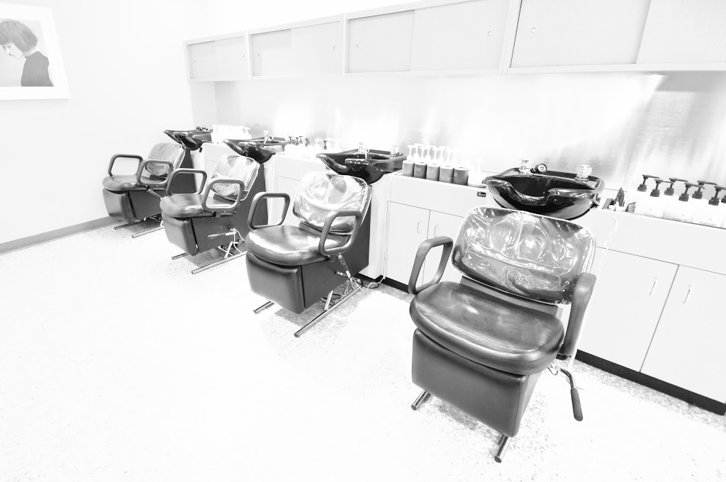 Jean Paul Spa and Salons | 594 Loudon Rd, Latham, NY 12110, USA | Phone: (518) 482-2121