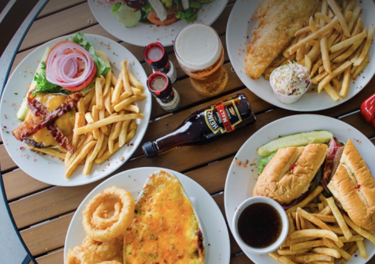 Cricketers British Pub & Restaurant Dunedin | 2634 Bayshore Blvd, Dunedin, FL 34698, USA | Phone: (727) 736-1322