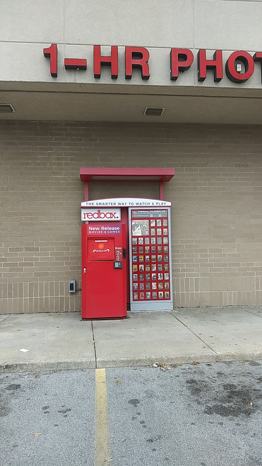 Redbox | 650 Dixie Hwy, Chicago Heights, IL 60411, USA | Phone: (866) 733-2693