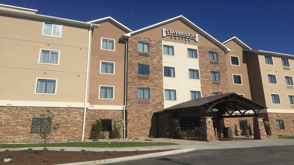 Staybridge Suites Merrillville, an IHG Hotel | 8415 Louisiana St, Merrillville, IN 46410, USA | Phone: (219) 472-8400
