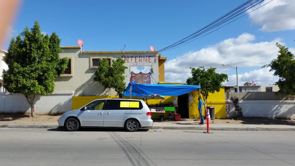 Leos Abarrotes, verduras, papeleria e internet | 22254, Villa del Campo, 22254 Tijuana, B.C., Mexico | Phone: 664 230 5388