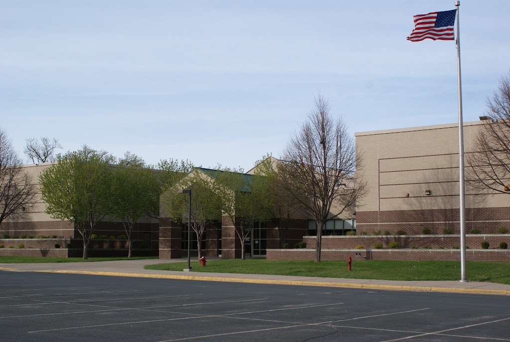 Oak View Elementary | 6710 E Fish Lake Rd, Maple Grove, MN 55369 | Phone: (763) 425-1881