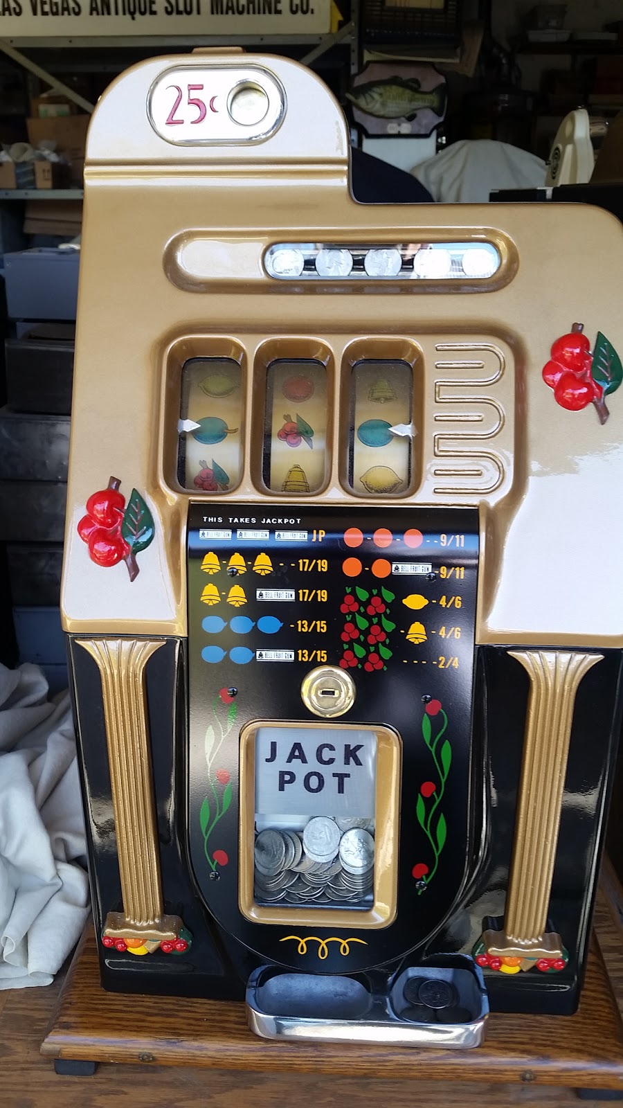 Las Vegas Antique Slot Machine | 4820 W Montara Cir, Las Vegas, NV 89121, USA | Phone: (702) 456-8801