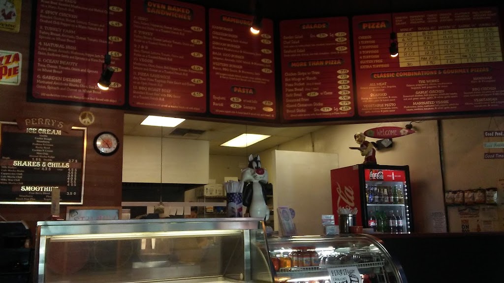 Perrys More Than Pizza | 292 5th St, Gustine, CA 95322, USA | Phone: (209) 854-2612