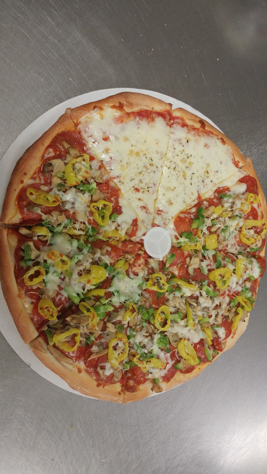 Little Village Pizza | 12404 Lancaster St, Millersport, OH 43046, USA | Phone: (740) 467-2282